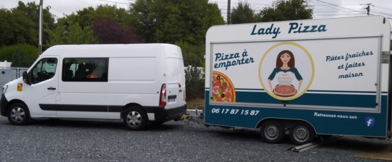 Lady pizza